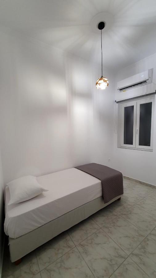 Alexandra'S Boutique House Apartment Triovasalos Exterior photo